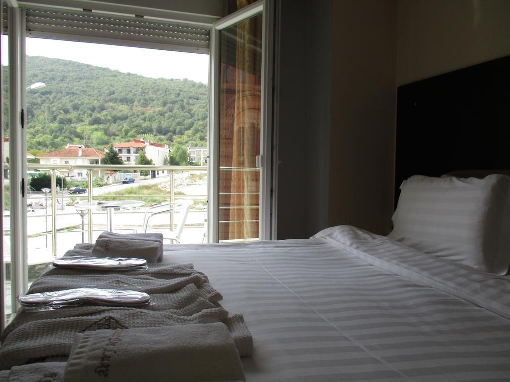 Kyknos De Luxe Suites & Rooms Kastoria Zimmer foto