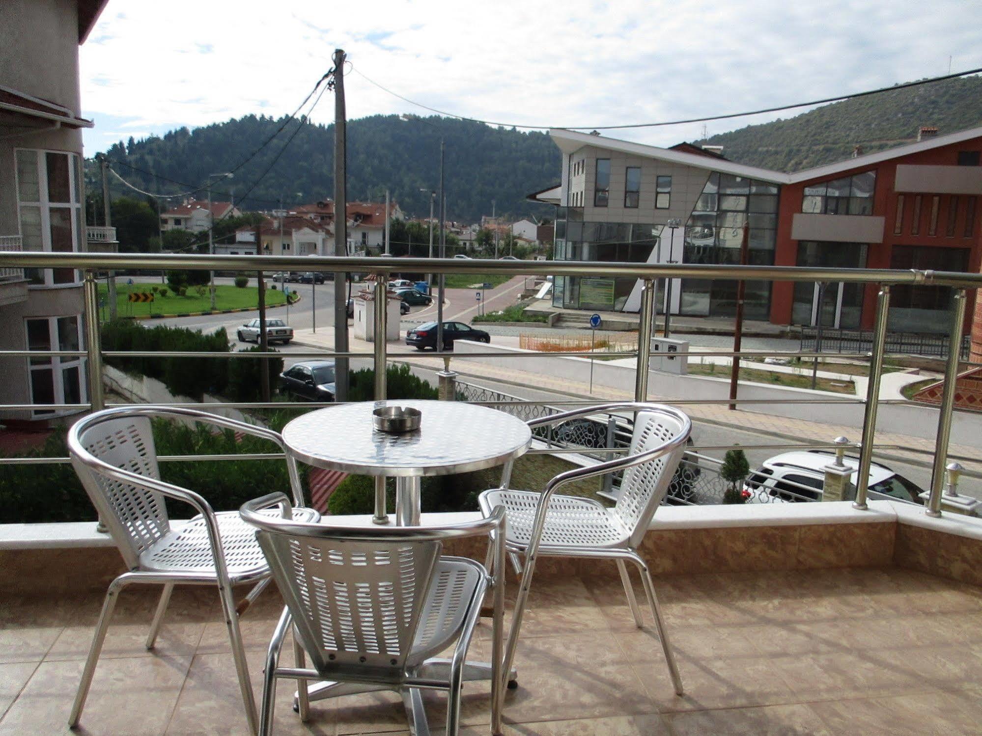 Kyknos De Luxe Suites & Rooms Kastoria Exterior foto